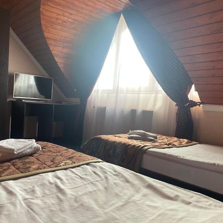 Karikas Hotel Hajdúszoboszló Exteriör bild