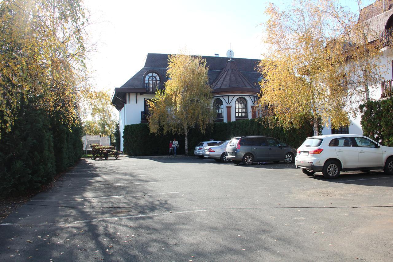 Karikas Hotel Hajdúszoboszló Exteriör bild