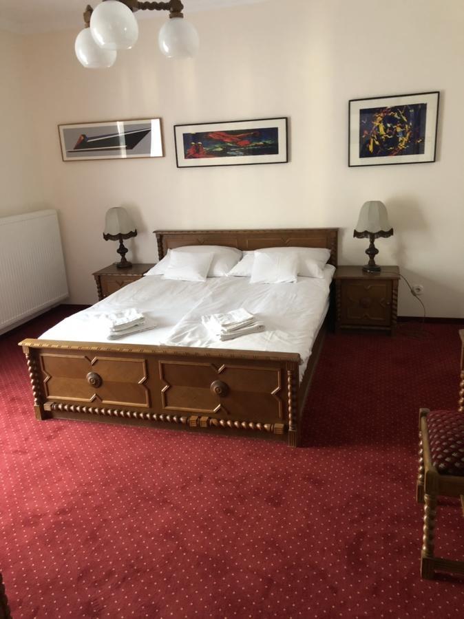 Karikas Hotel Hajdúszoboszló Exteriör bild