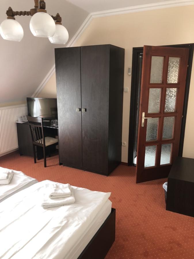 Karikas Hotel Hajdúszoboszló Exteriör bild