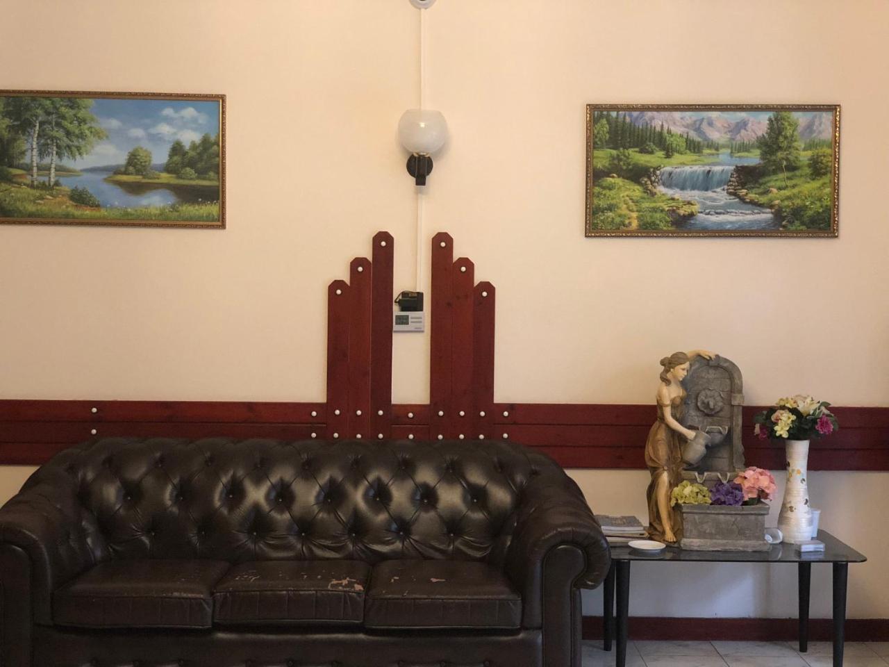 Karikas Hotel Hajdúszoboszló Exteriör bild